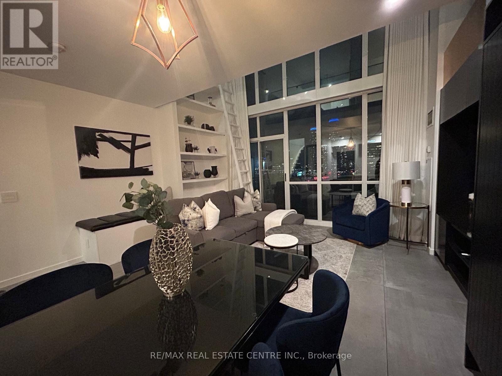 503 - 220 Burnhamthorpe Road W, Mississauga, Ontario  L5B 4N4 - Photo 8 - W12537064