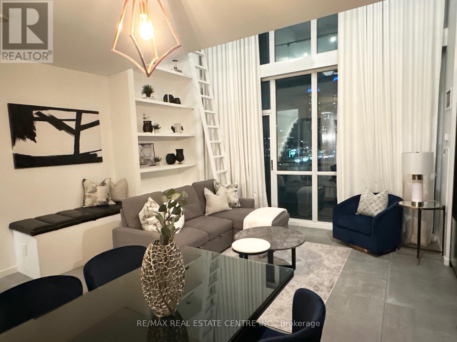 503 - 220 Burnhamthorpe Road W, Mississauga, Ontario  L5B 4N4 - Photo 14 - W12500786