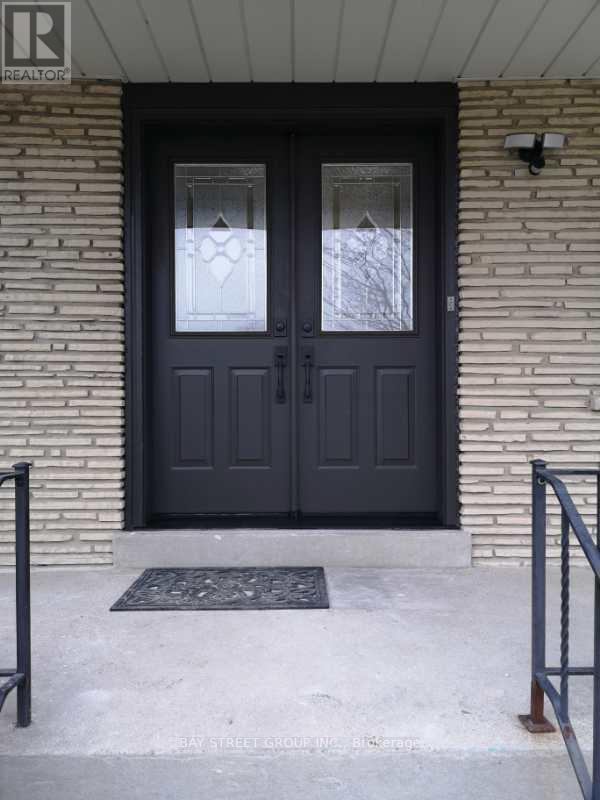 Main - 58 Erinlea Crescent, Toronto, Ontario  M1H 2S9 - Photo 2 - E12520174