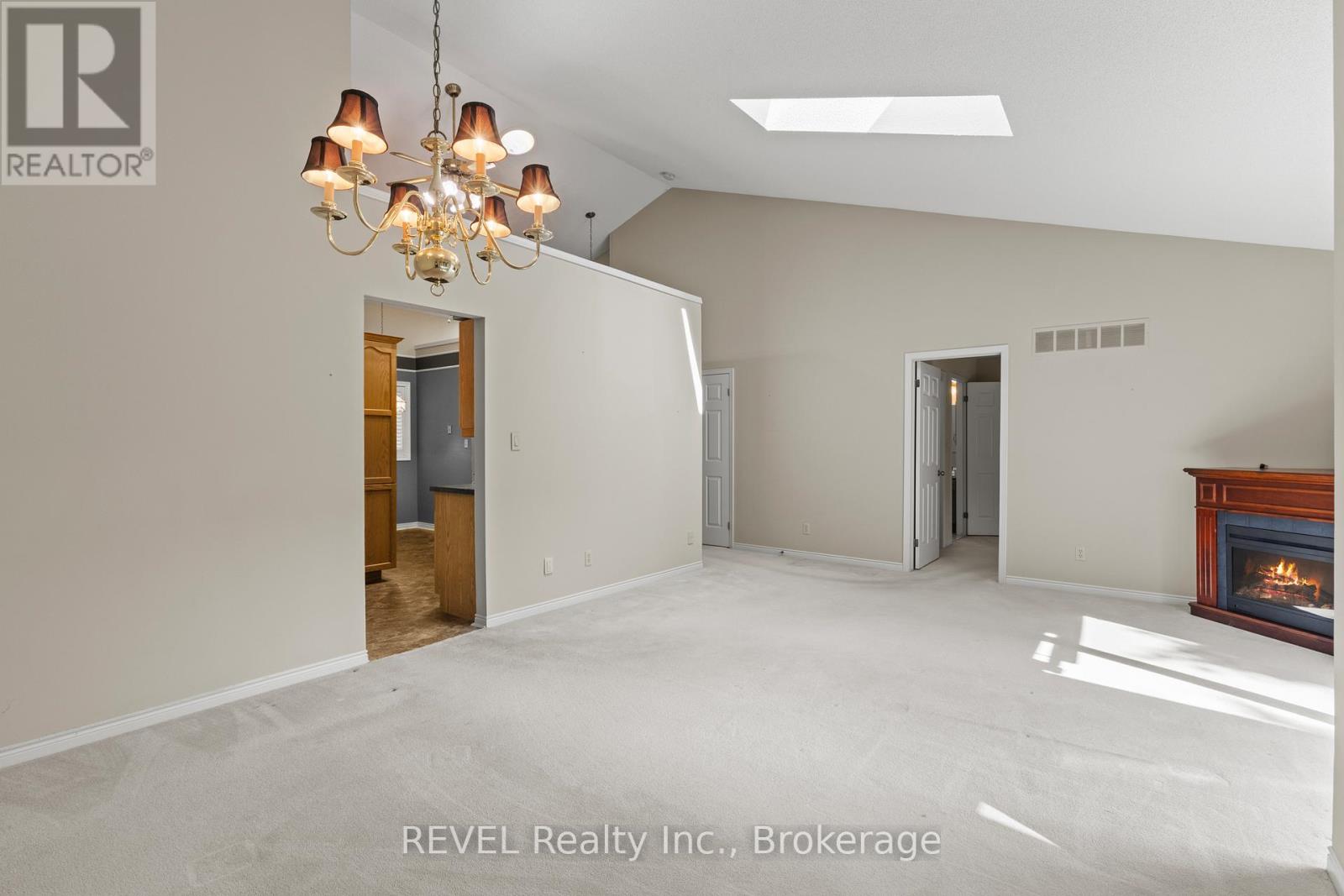 4155 Beechnut Court, Lincoln, Ontario L0R 2C0 - Photo 12 - X12539858