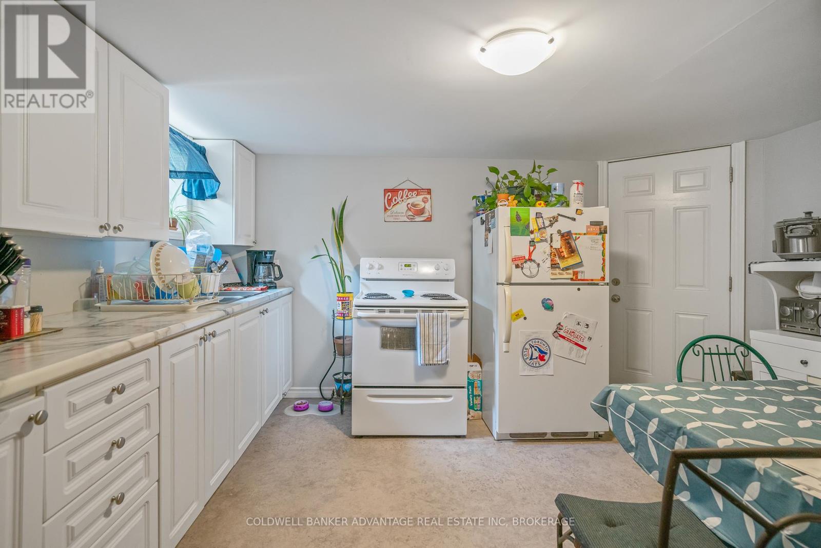 51 Lyons Avenue, Welland, Ontario L3B 1L8 - Photo 4 - X12539904