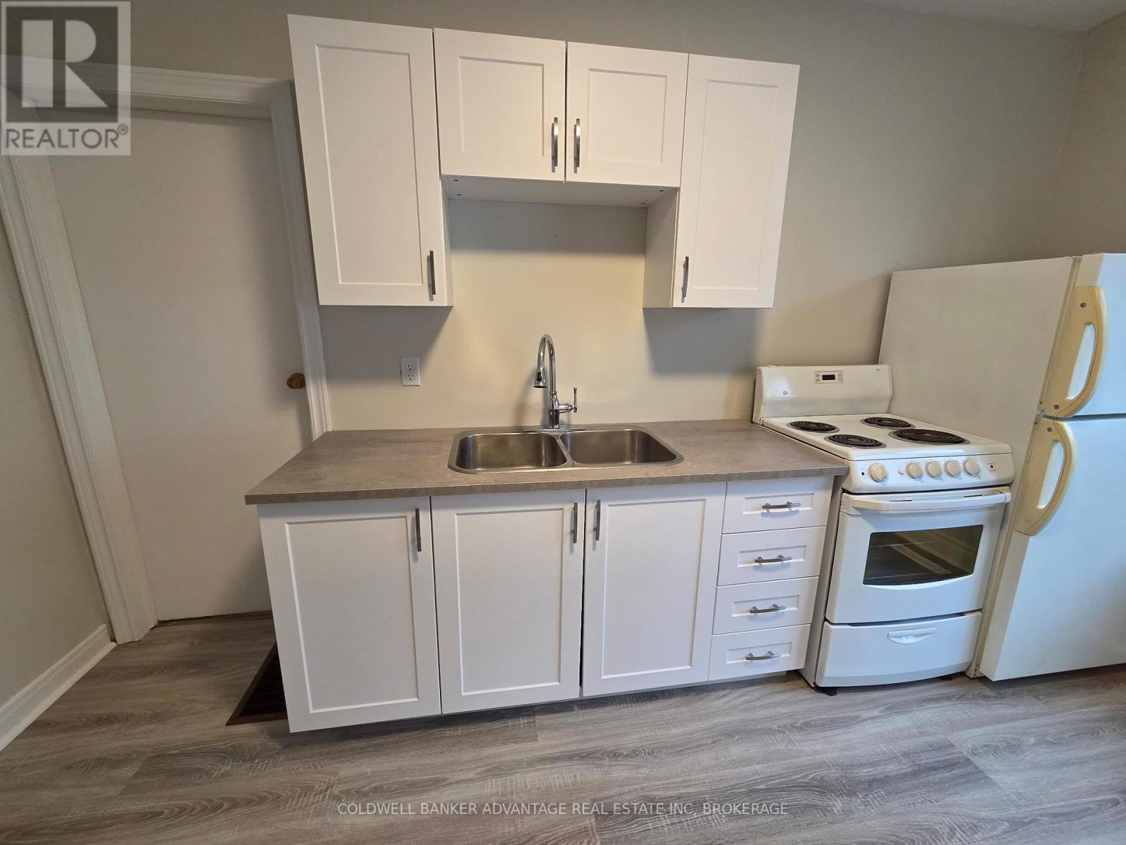 51 Lyons Avenue, Welland, Ontario L3B 1L8 - Photo 49 - X12539904