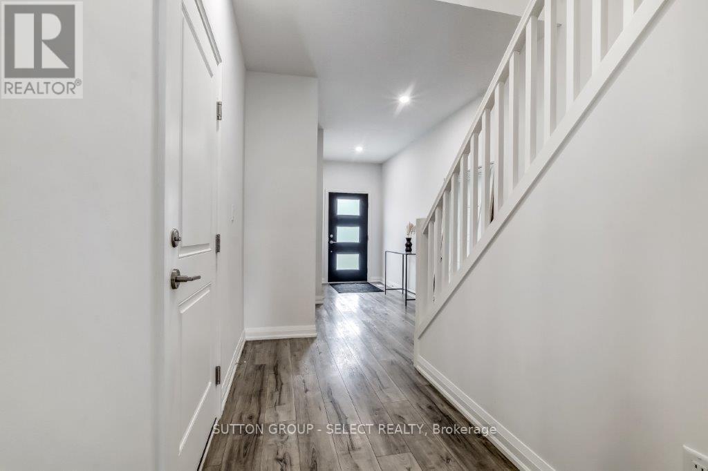 3 - 1 Miller Drive, Lucan Biddulph, Ontario  N0M 2J0 - Photo 16 - X12539302