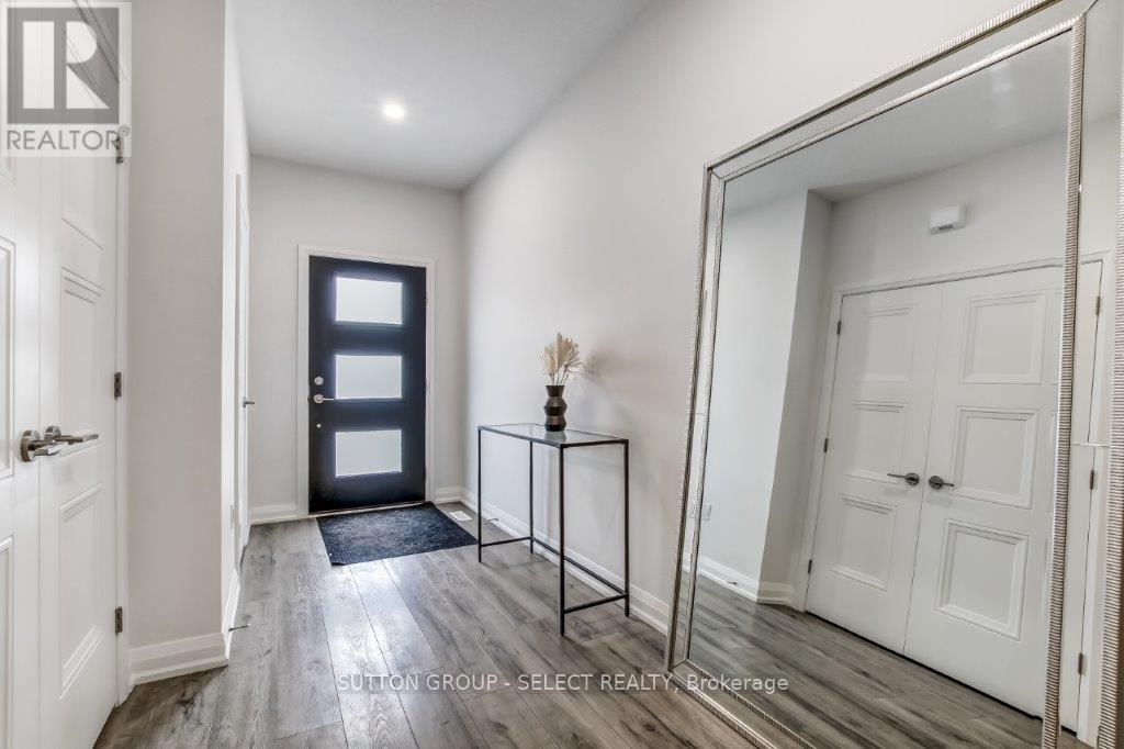 3 - 1 Miller Drive, Lucan Biddulph, Ontario  N0M 2J0 - Photo 9 - X12539302