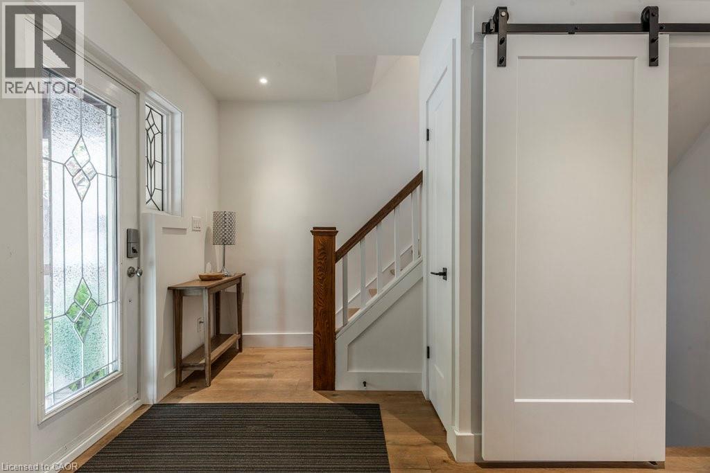 284 Houghton Avenue S, Hamilton, Ontario  L8K 2N3 - Photo 6 - 40784907