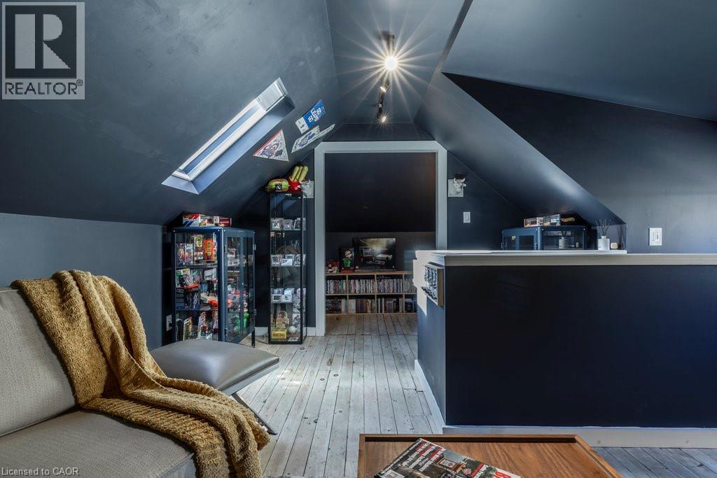 284 Houghton Avenue S, Hamilton, Ontario  L8K 2N3 - Photo 37 - 40784907