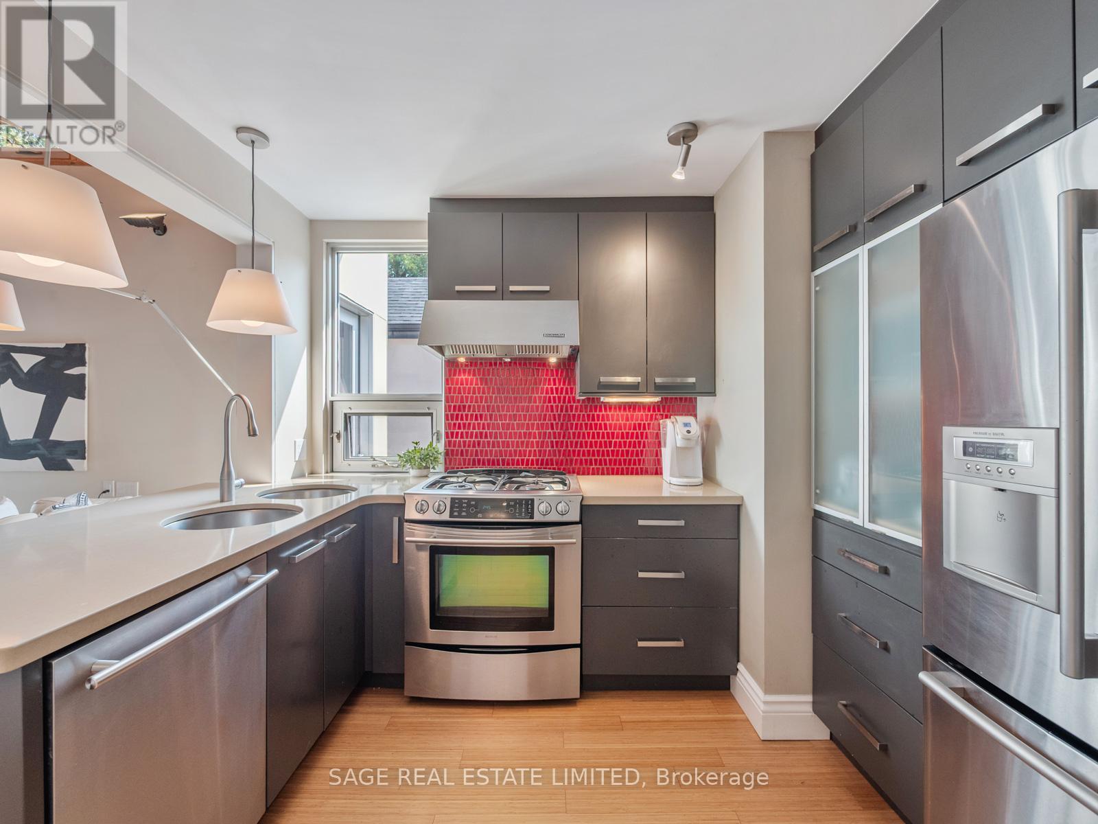 53 Jersey Avenue, Toronto, Ontario  M6G 3A4 - Photo 9 - C12514266