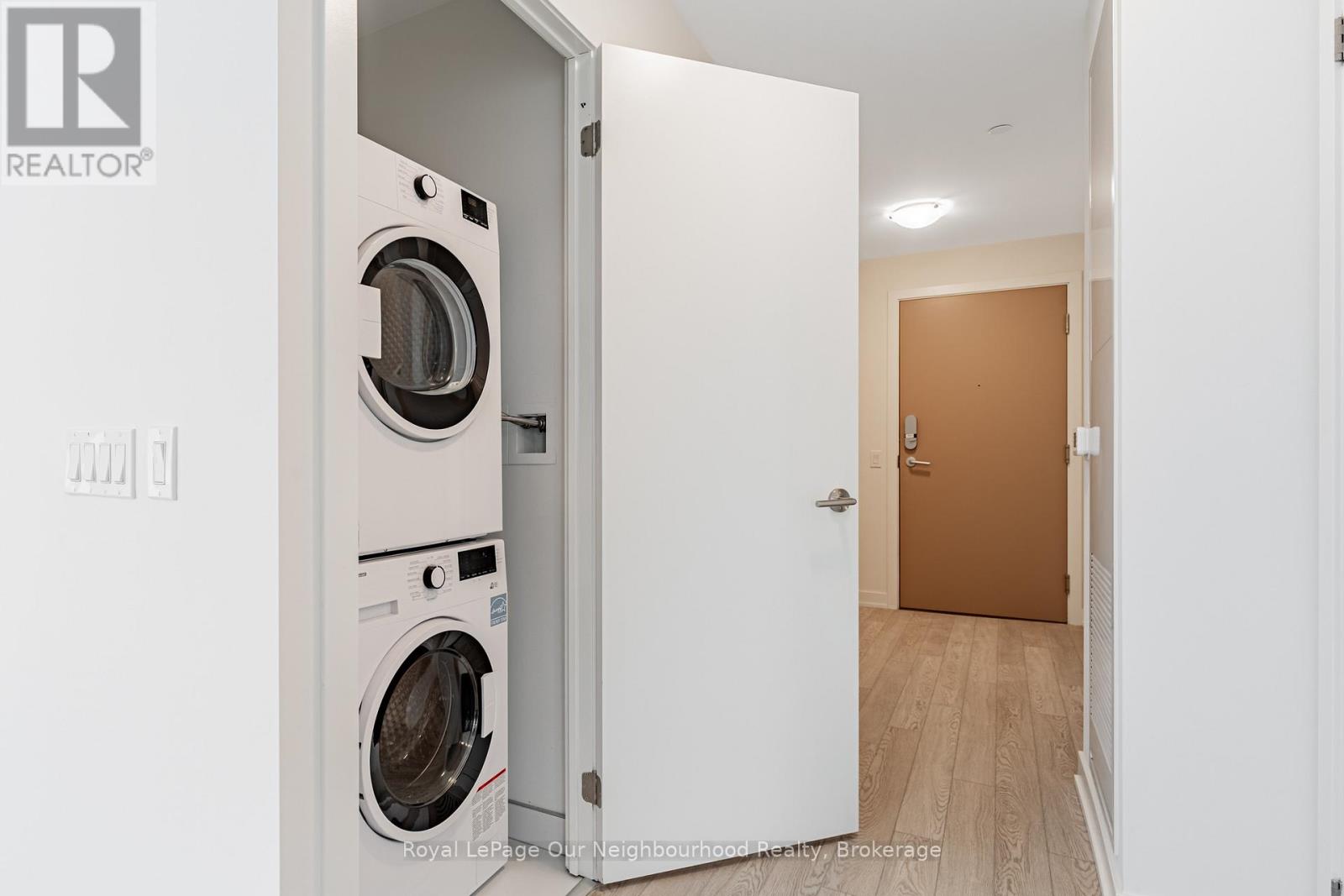 811 - 1 Quarrington Lane, Toronto, Ontario  M3C 0S4 - Photo 9 - C12539878