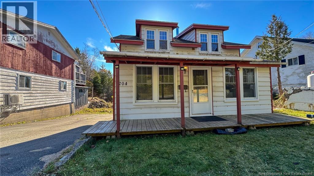 204 Highland Road, Saint John, New Brunswick  E2K 1P9 - Photo 1 - NB129990