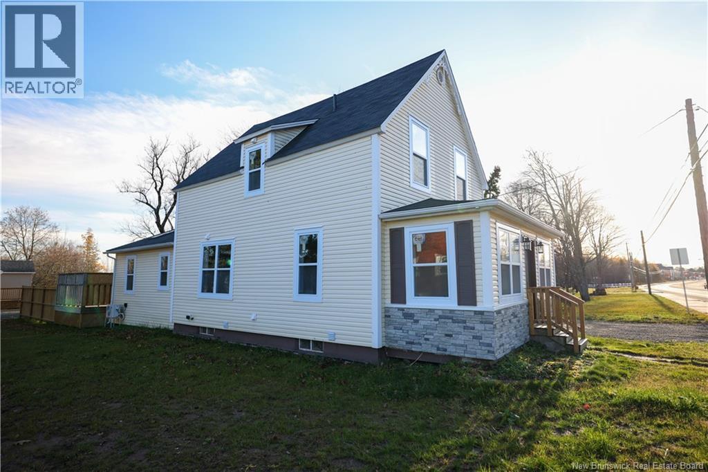550 Salisbury Road, Moncton, New Brunswick  E1E 1B8 - Photo 2 - NB129945
