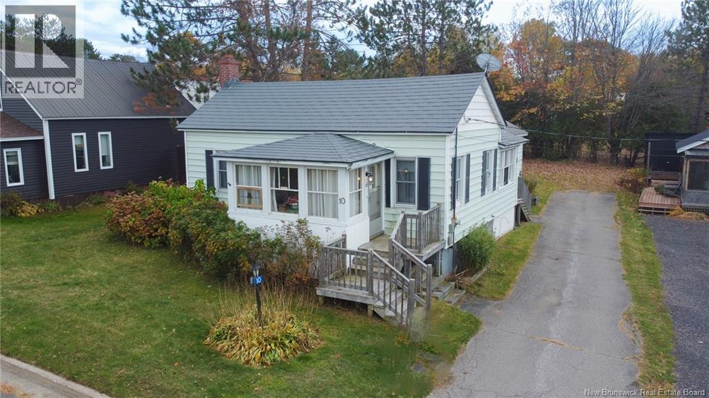 10 Hillcrest Avenue, Chipman, New Brunswick  E4A 1X9 - Photo 2 - NB129701