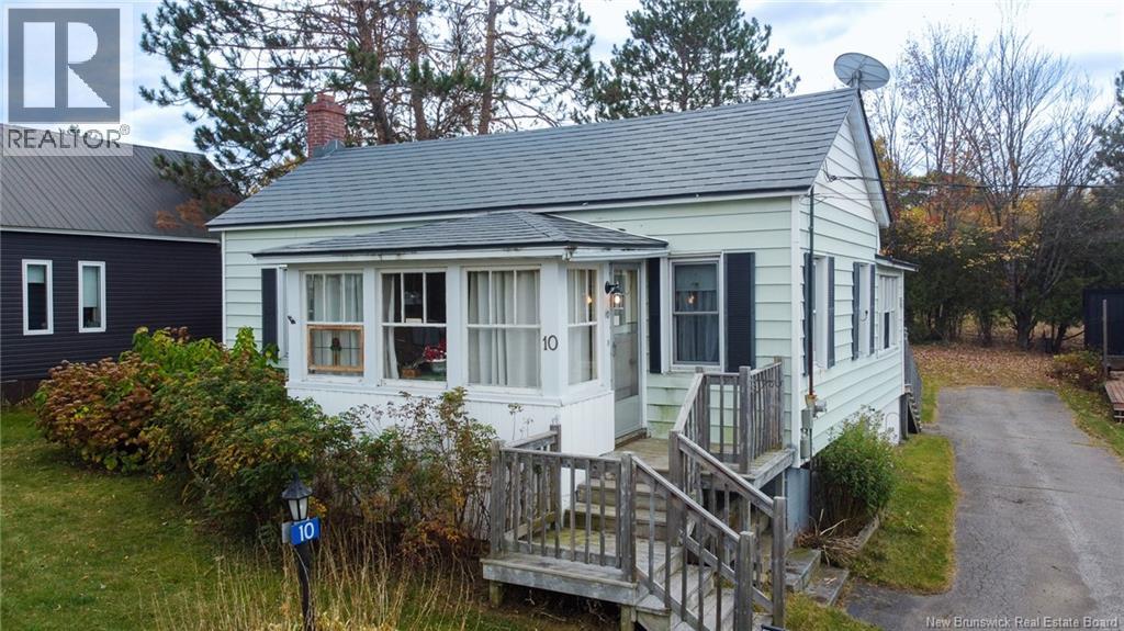 10 Hillcrest Avenue, Chipman, New Brunswick  E4A 1X9 - Photo 3 - NB129701