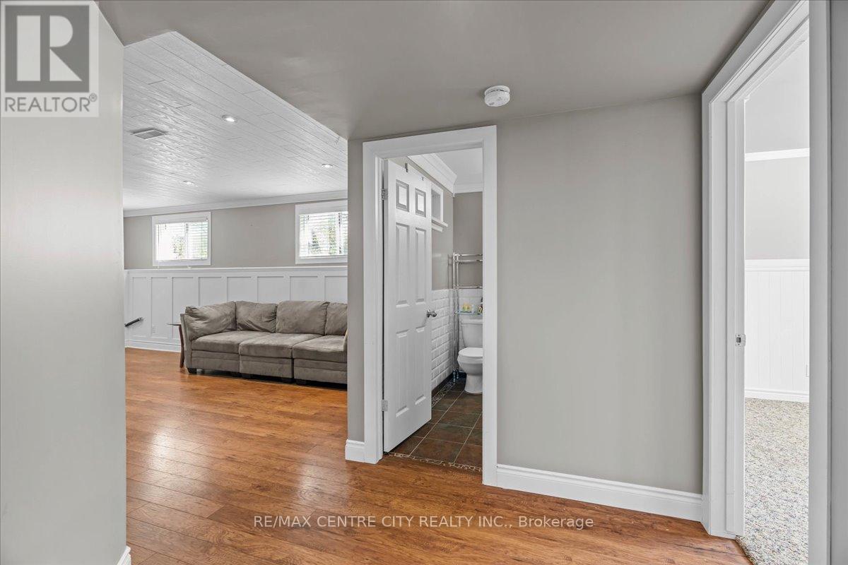 19 Dell Drive, Strathroy-Caradoc, Ontario  N7G 1C6 - Photo 23 - X12430787