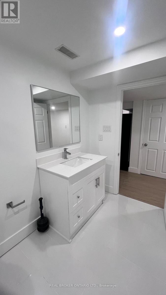 8 Rainsford Road, Markham, Ontario  L3P 6J5 - Photo 19 - N12539834