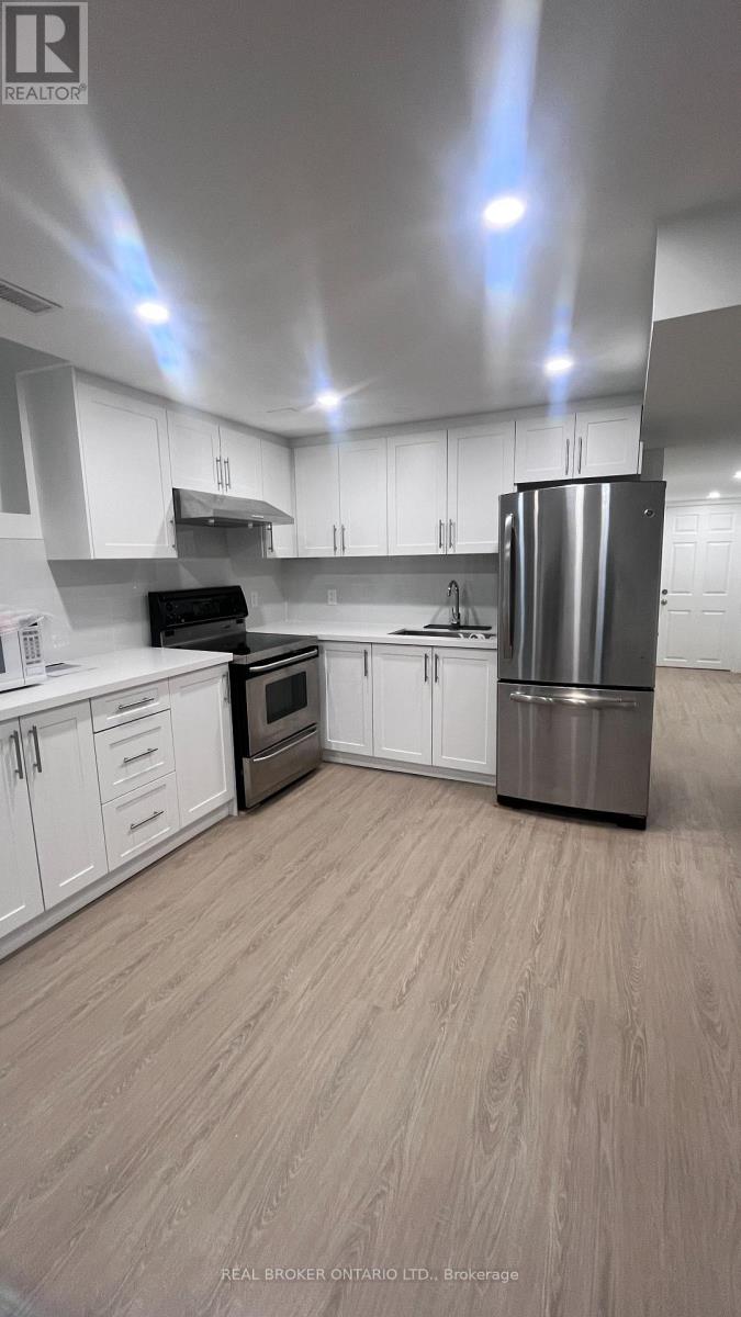 8 Rainsford Road, Markham, Ontario  L3P 6J5 - Photo 5 - N12539834