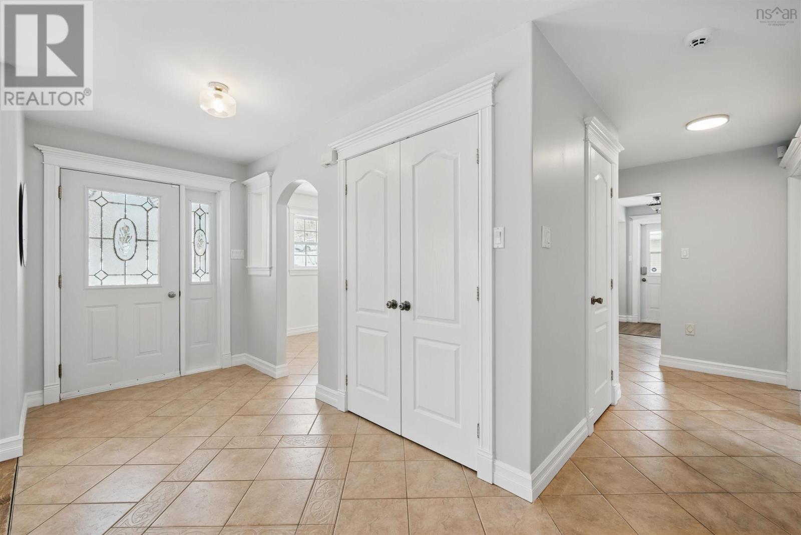 Property at 95 Birch Hill Run image 5