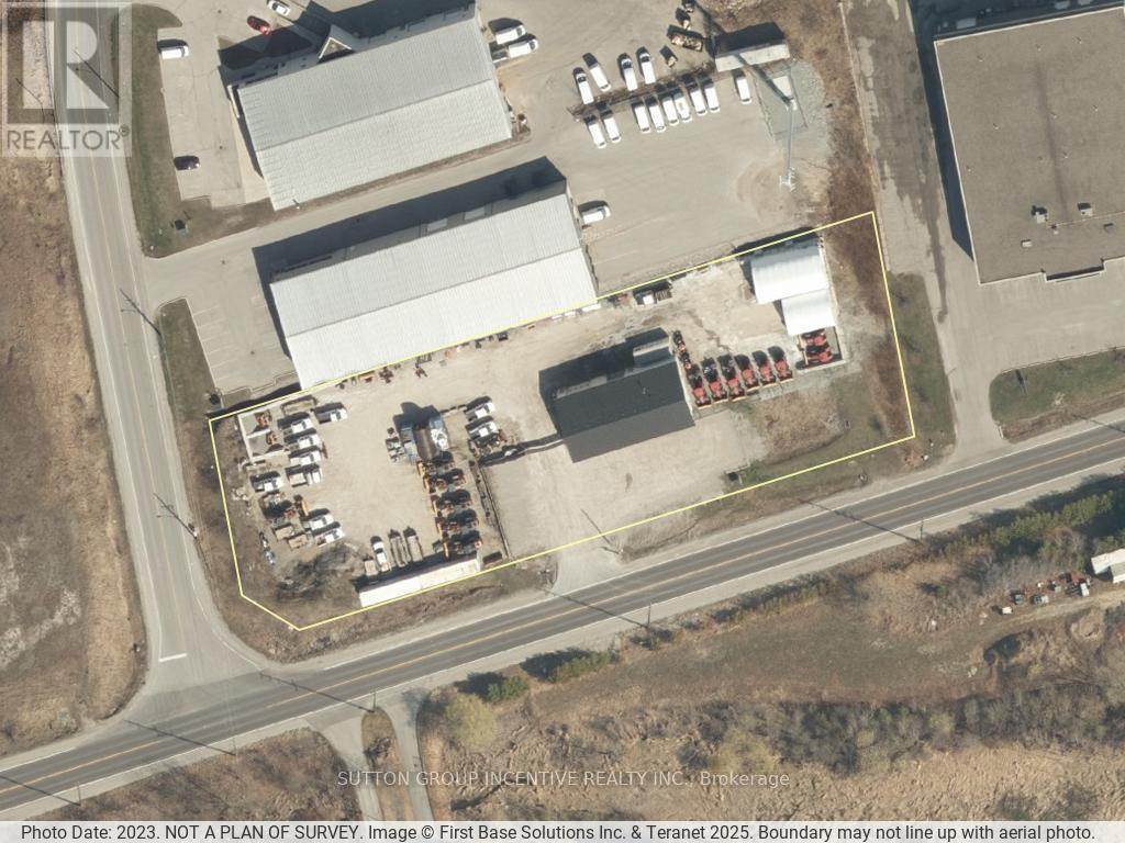 218 LOCKHART ROAD, Barrie, Ontario