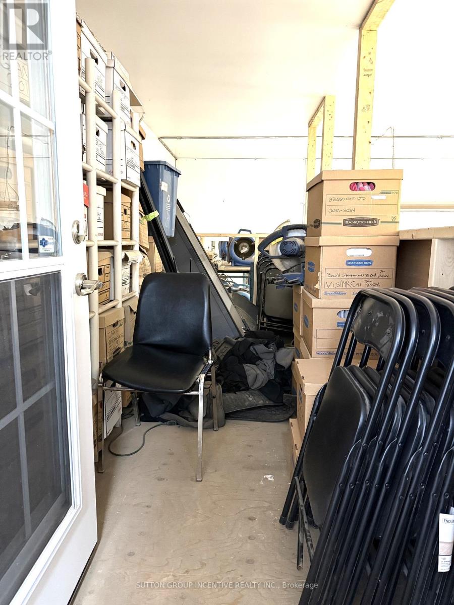 218 Lockhart Road, Barrie, Ontario  L4N 9G8 - Photo 11 - S12539860