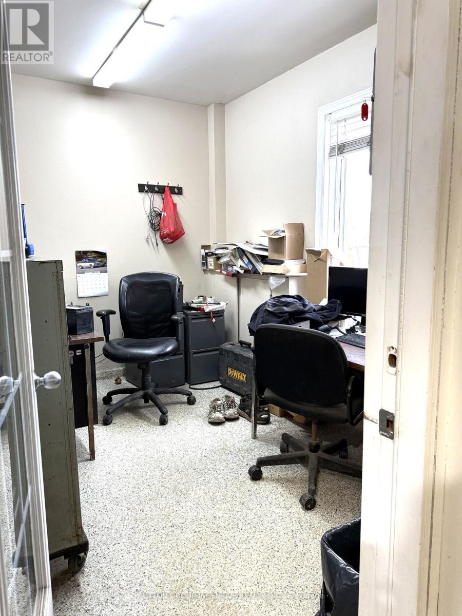 218 Lockhart Road, Barrie, Ontario  L4N 9G8 - Photo 16 - S12539860