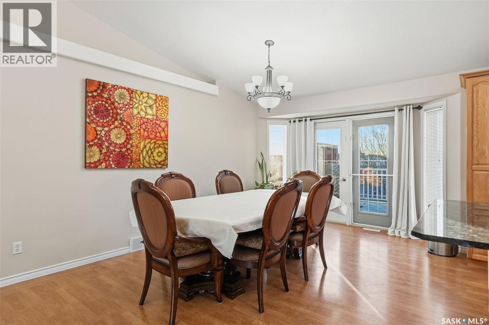 151 Kutz Crescent, Saskatoon, Saskatchewan  S7N 4S5 - Photo 10 - SK023960