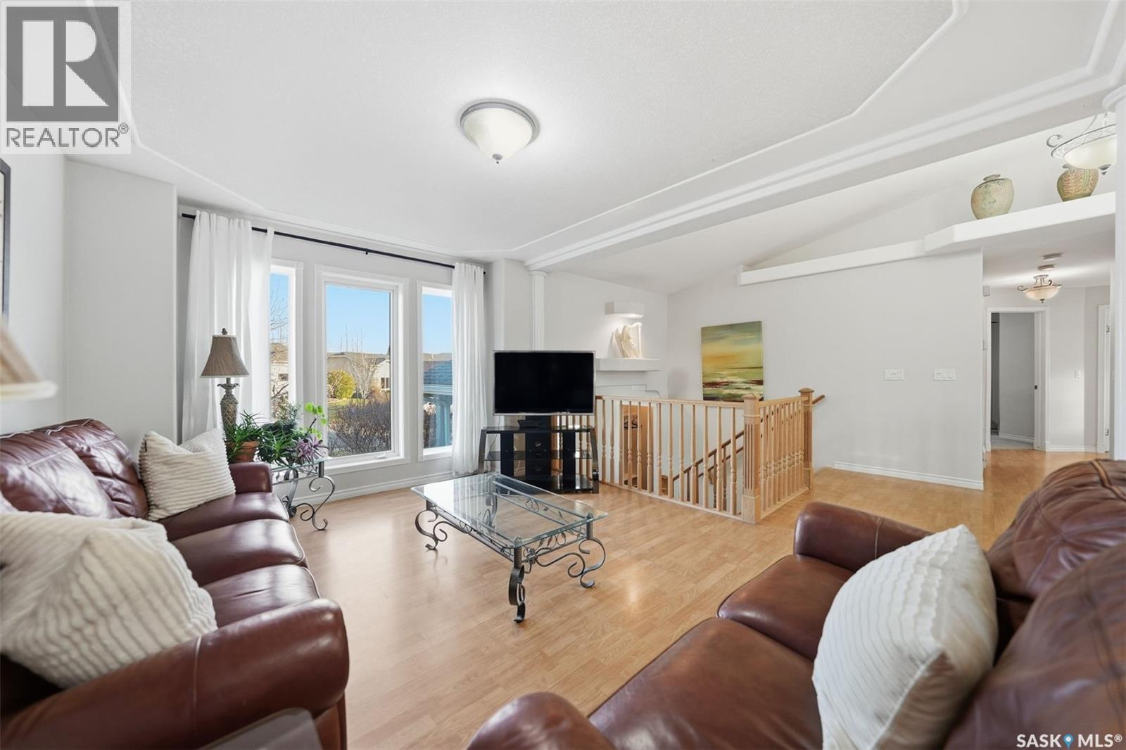 Property at 151 Kutz CRESCENT image 5