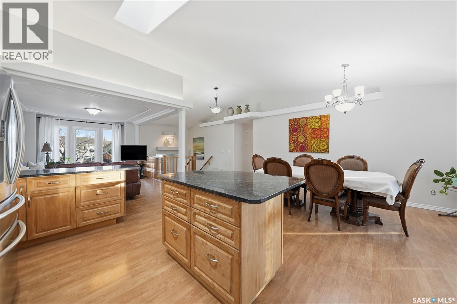 151 Kutz Crescent, Saskatoon, Saskatchewan  S7N 4S5 - Photo 9 - SK023960