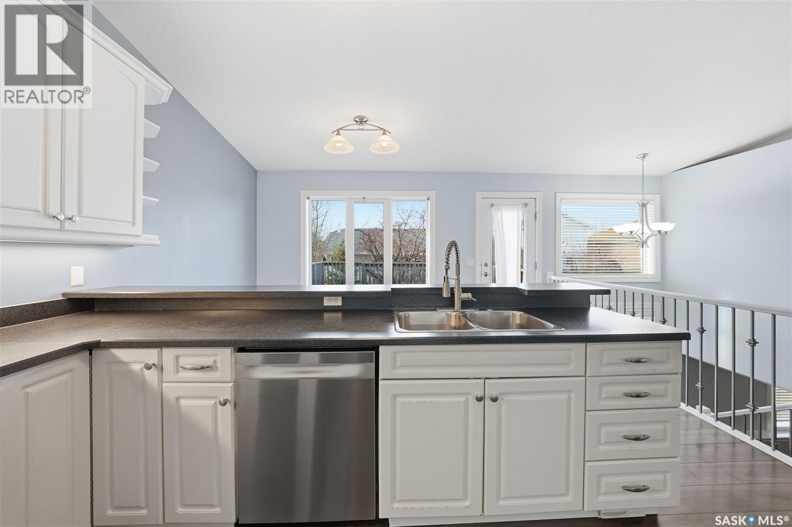 310 Carr Crescent, Saskatoon, Saskatchewan  S7S 1M3 - Photo 11 - SK023915