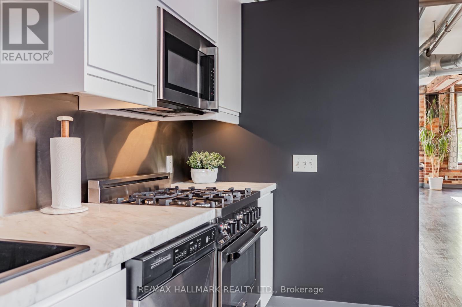 6 - 189 Queen Street E, Toronto, Ontario  M5A 1S2 - Photo 8 - C12539900