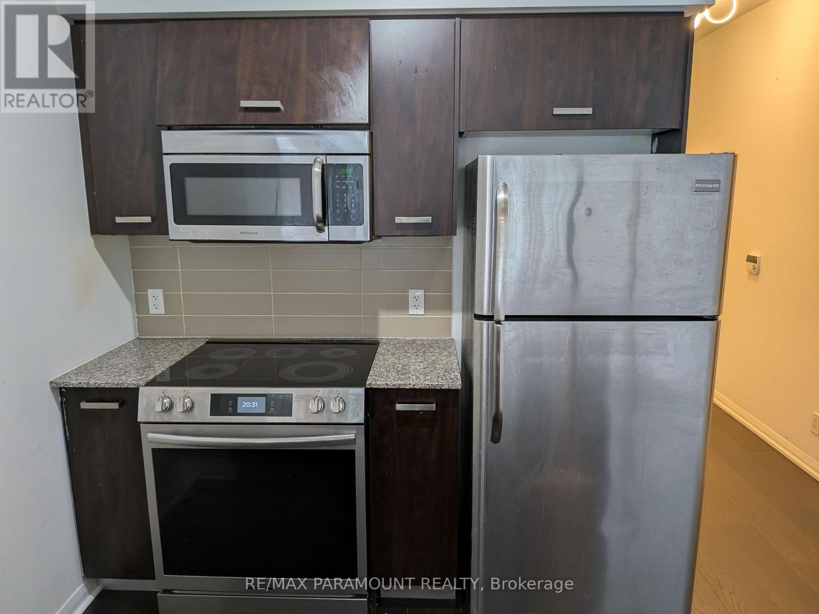 603 - 832 Bay Street, Toronto, Ontario  M5S 1Z6 - Photo 8 - C12539902