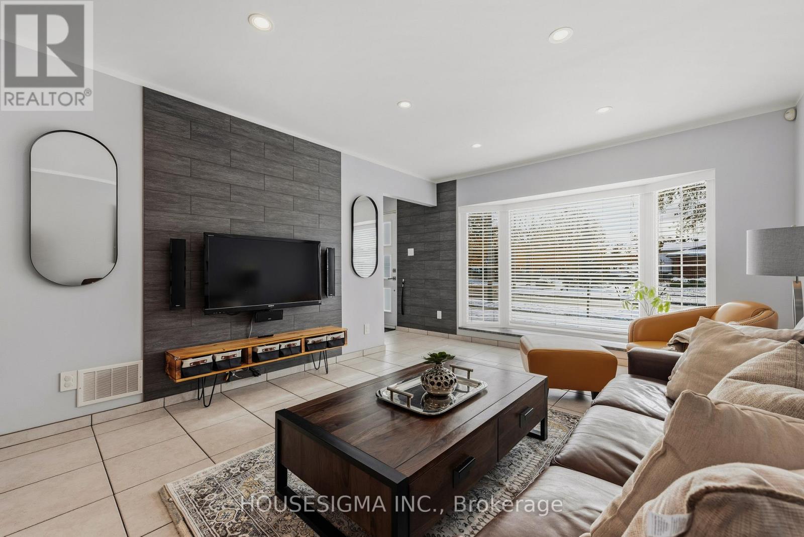 427 LOLITA GARDENS, Mississauga, Ontario