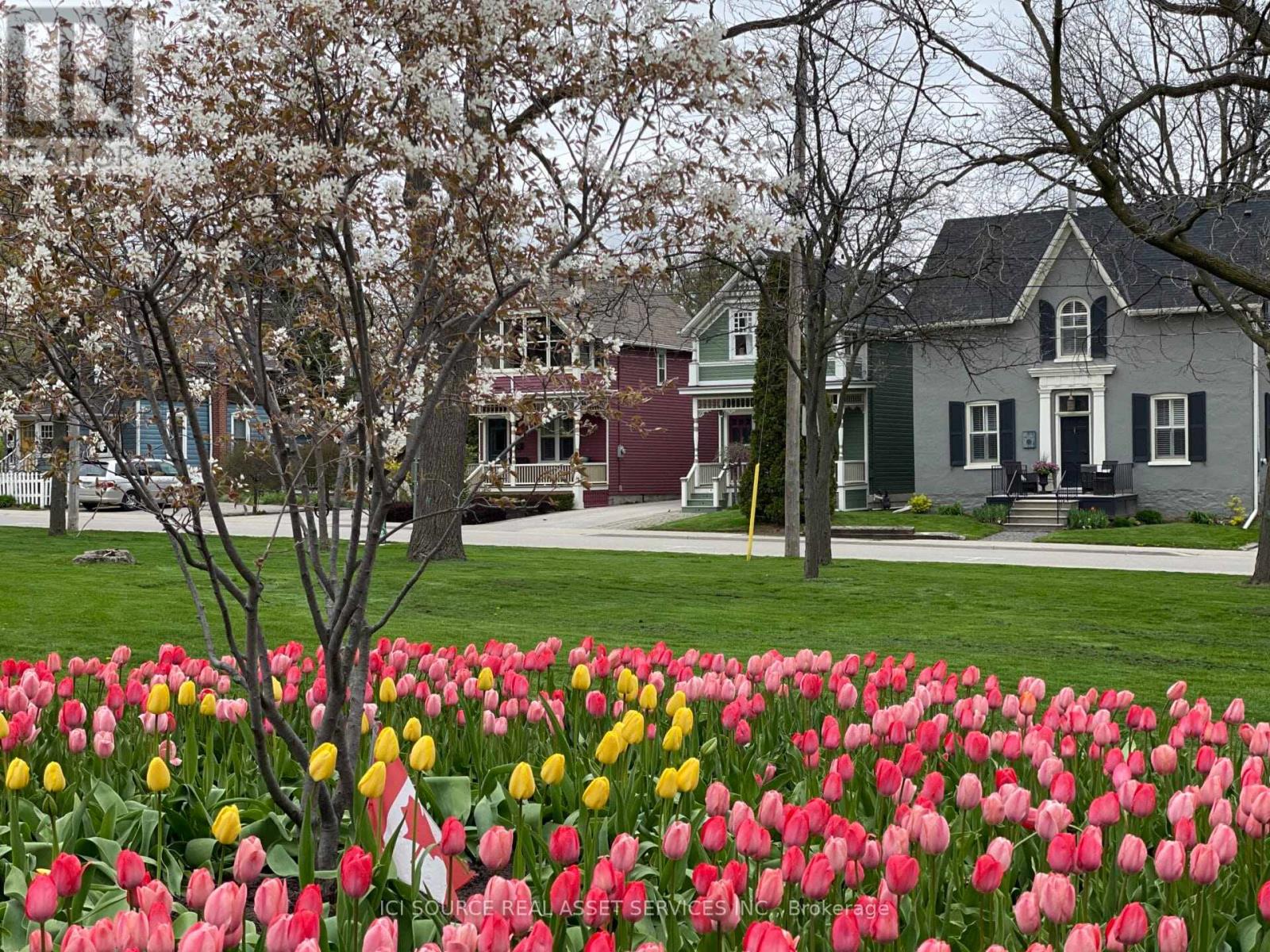 455 Nelson Avenue, Burlington, Ontario  L7S 1N3 - Photo 23 - W12539884