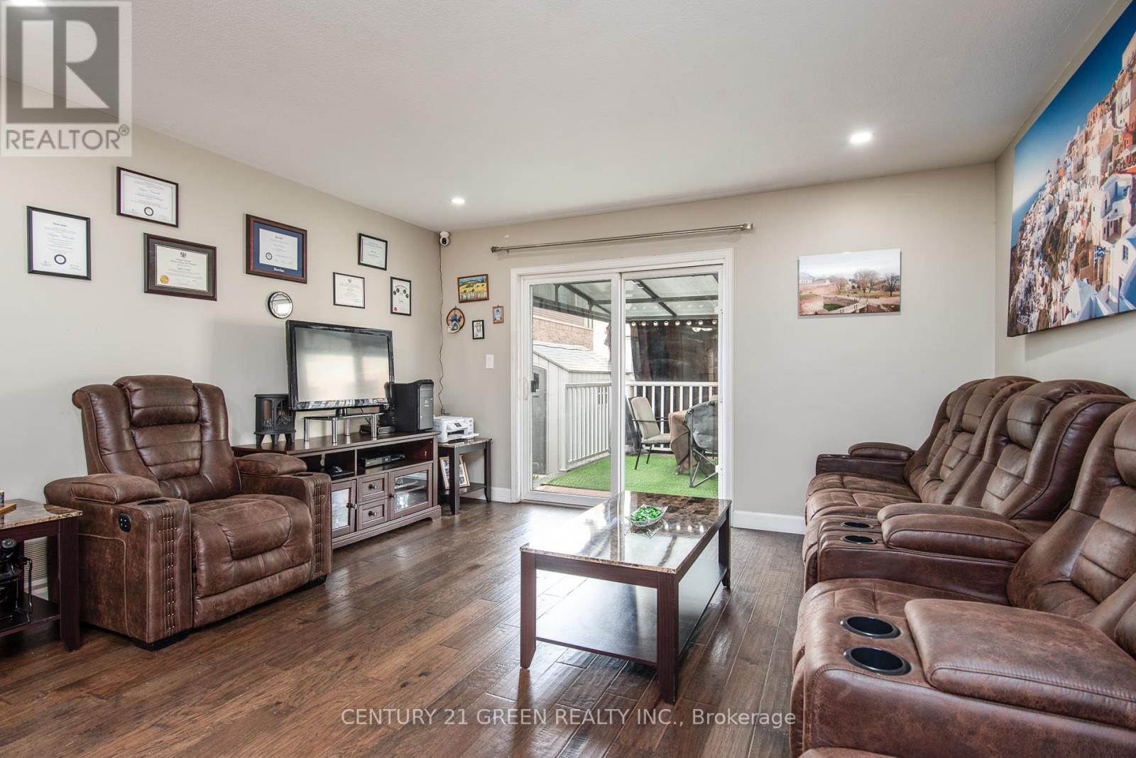 57 Hannon Crescent, Hamilton, Ontario  L0R 1P0 - Photo 16 - X12539830