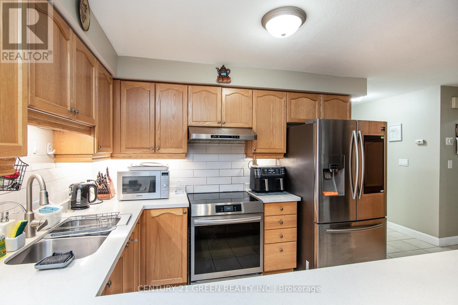 57 Hannon Crescent, Hamilton, Ontario  L0R 1P0 - Photo 25 - X12539830