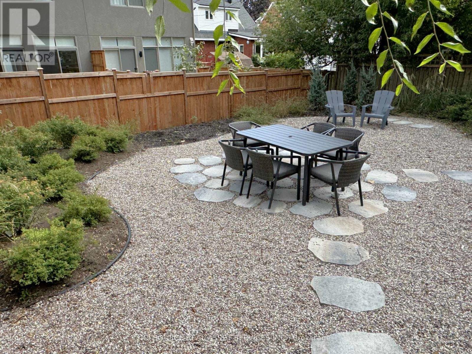 Main Fl - 295 Kirchoffer Avenue, Ottawa, Ontario  K2A 1Y1 - Photo 11 - X12539888