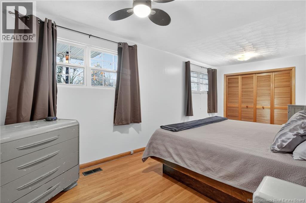 53 Vista, Moncton, New Brunswick  E1A 4L6 - Photo 12 - NB130041