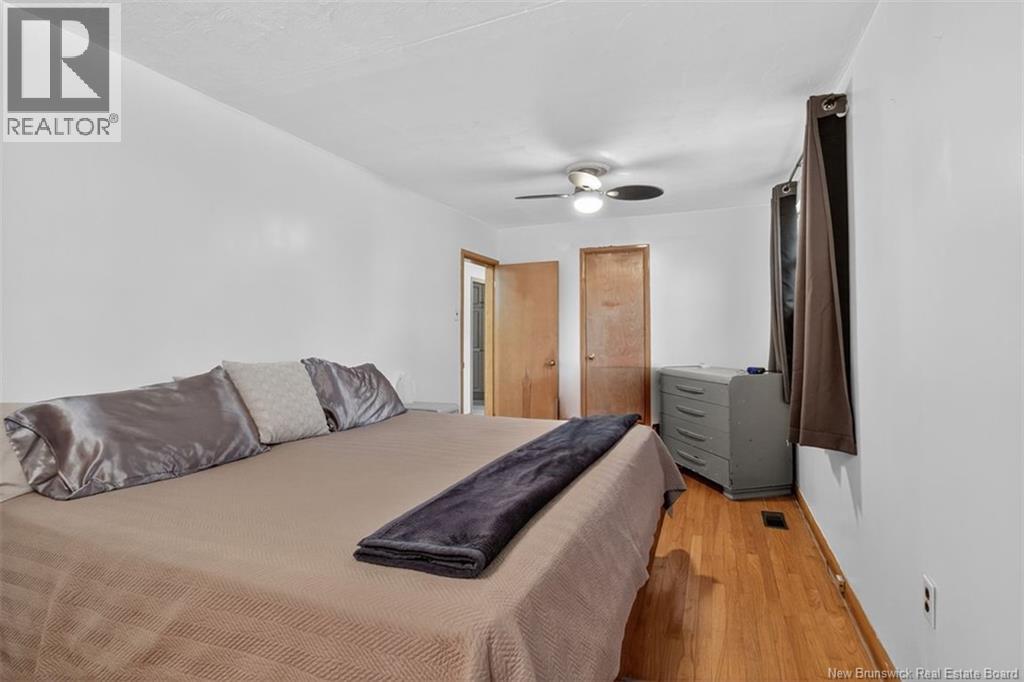 53 Vista, Moncton, New Brunswick  E1A 4L6 - Photo 13 - NB130041