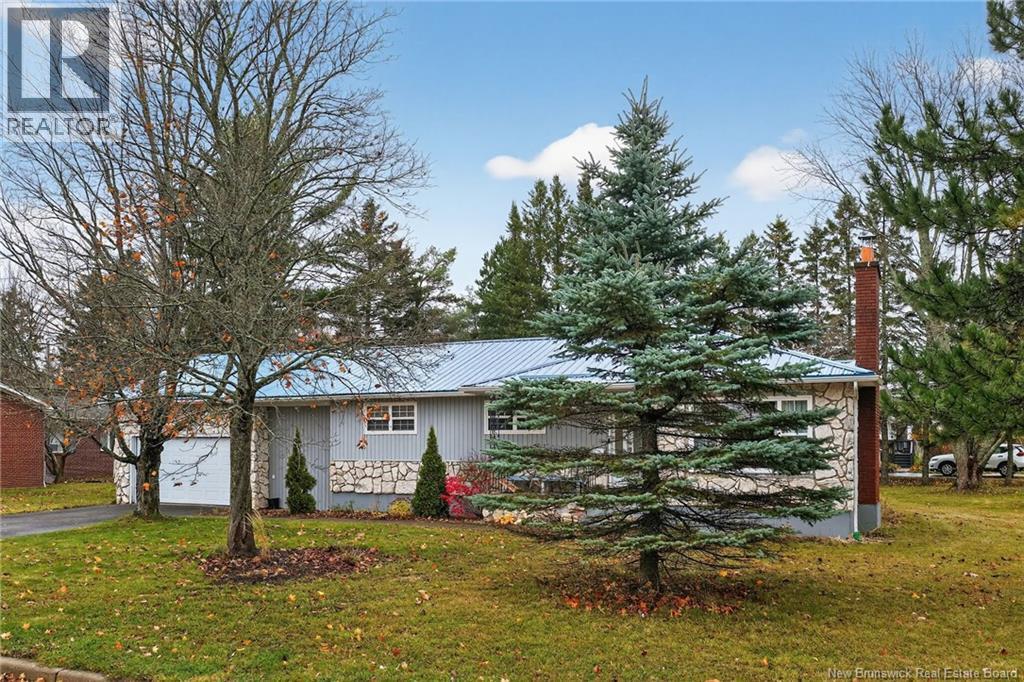 53 Vista, Moncton, New Brunswick  E1A 4L6 - Photo 32 - NB130041