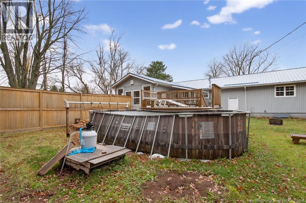 53 Vista, Moncton, New Brunswick  E1A 4L6 - Photo 37 - NB130041