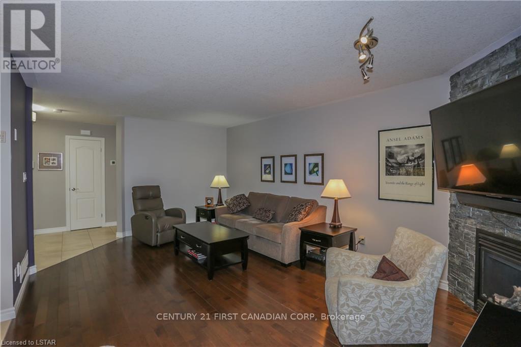 1162 Smither Road, London North, Ontario  N6G 5R8 - Photo 6 - X12539956