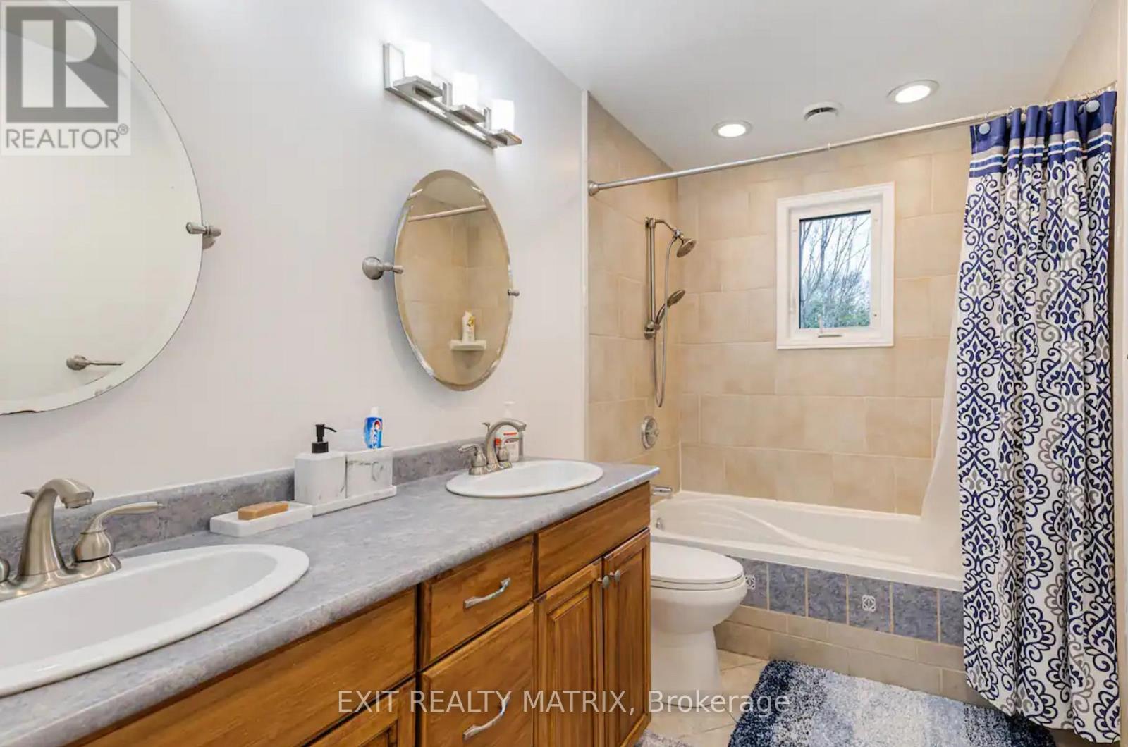 A - 848 Willow Avenue, Ottawa, Ontario K1E 1C5 - Photo 12 - X12539960