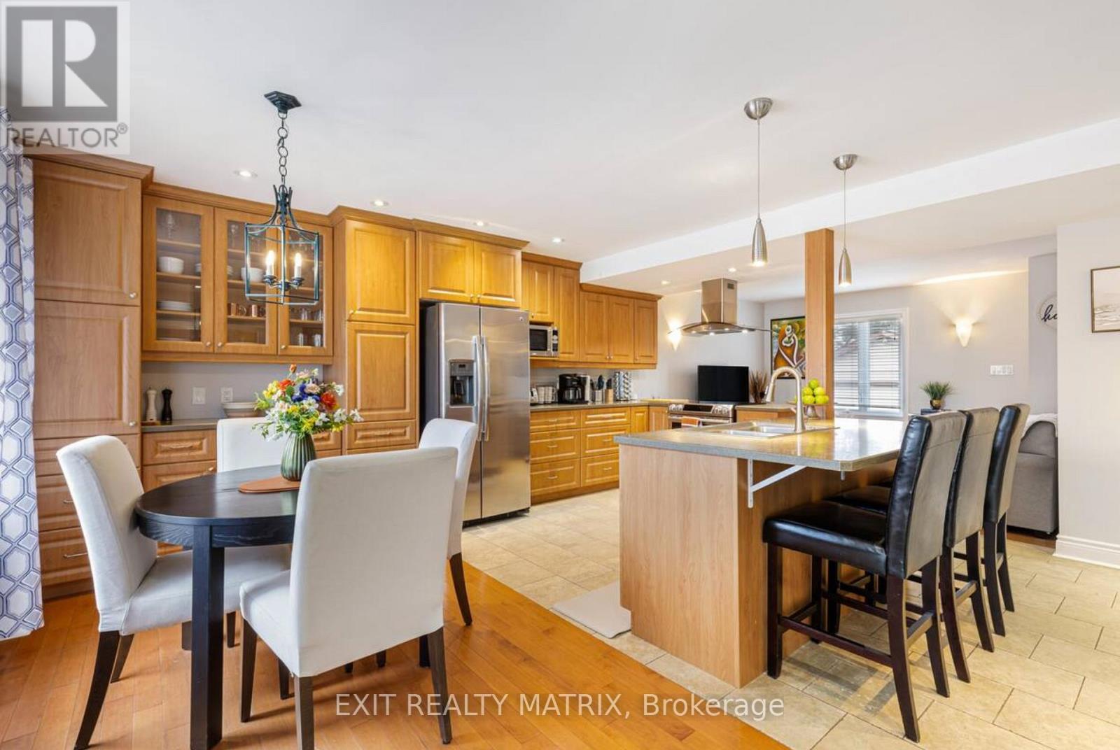 A - 848 Willow Avenue, Ottawa, Ontario K1E 1C5 - Photo 5 - X12539960