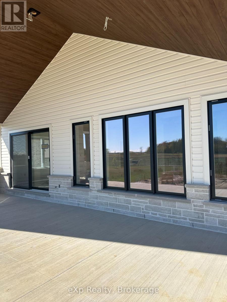 1036 Walton Avenue N, North Perth, Ontario  N4W 3S2 - Photo 20 - X12456108