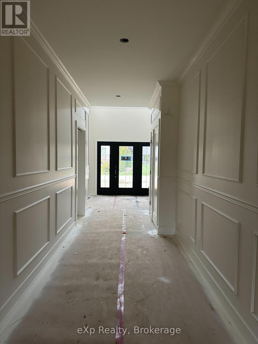 1036 Walton Avenue N, North Perth, Ontario  N4W 3S2 - Photo 6 - X12456108