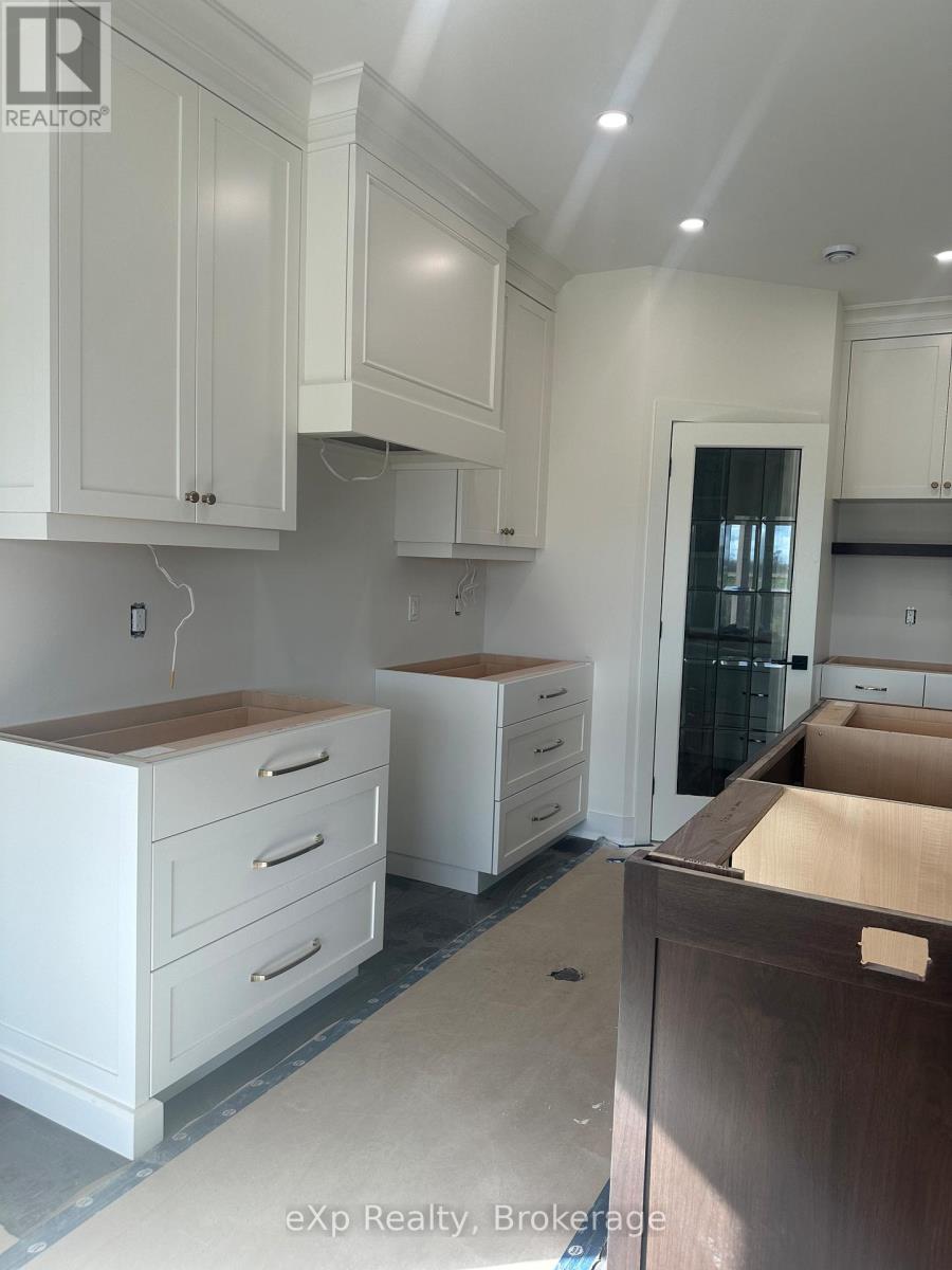 1036 Walton Avenue N, North Perth, Ontario  N4W 3S2 - Photo 8 - X12456108