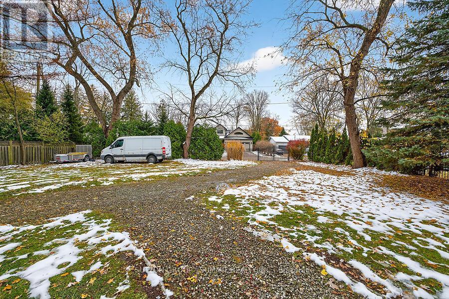 153 Blair Lane, Hamilton, Ontario  L9G 1B8 - Photo 21 - X12484208