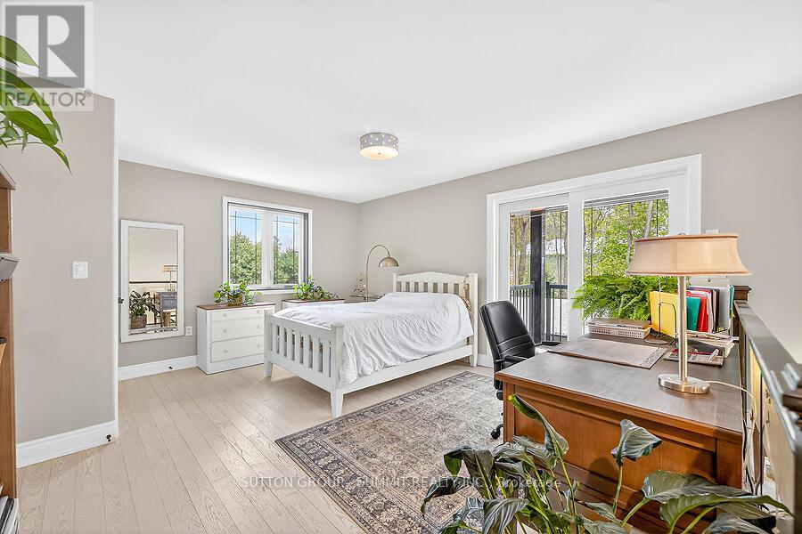 153 Blair Lane, Hamilton, Ontario  L9G 1B8 - Photo 13 - X12484208