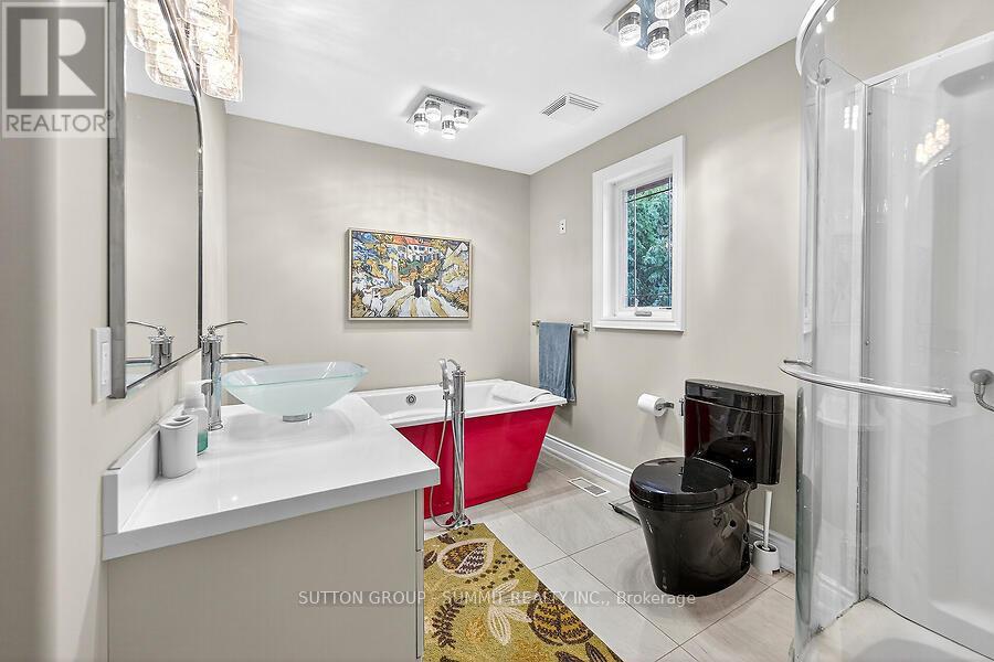 153 Blair Lane, Hamilton, Ontario  L9G 1B8 - Photo 16 - X12484208