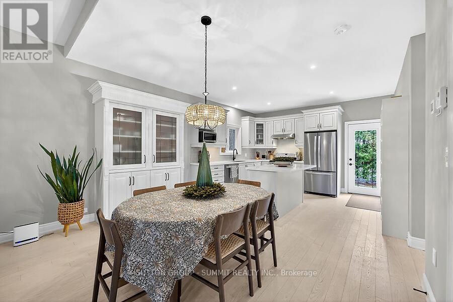 153 Blair Lane, Hamilton, Ontario  L9G 1B8 - Photo 4 - X12484208