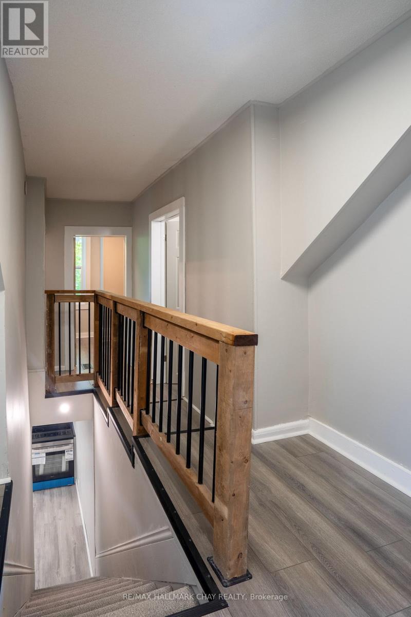 635 First Street S, Gravenhurst, Ontario  P1P 1K1 - Photo 10 - X12539916