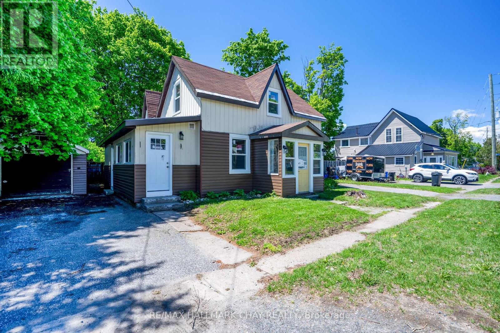 635 First Street S, Gravenhurst, Ontario  P1P 1K1 - Photo 2 - X12539916